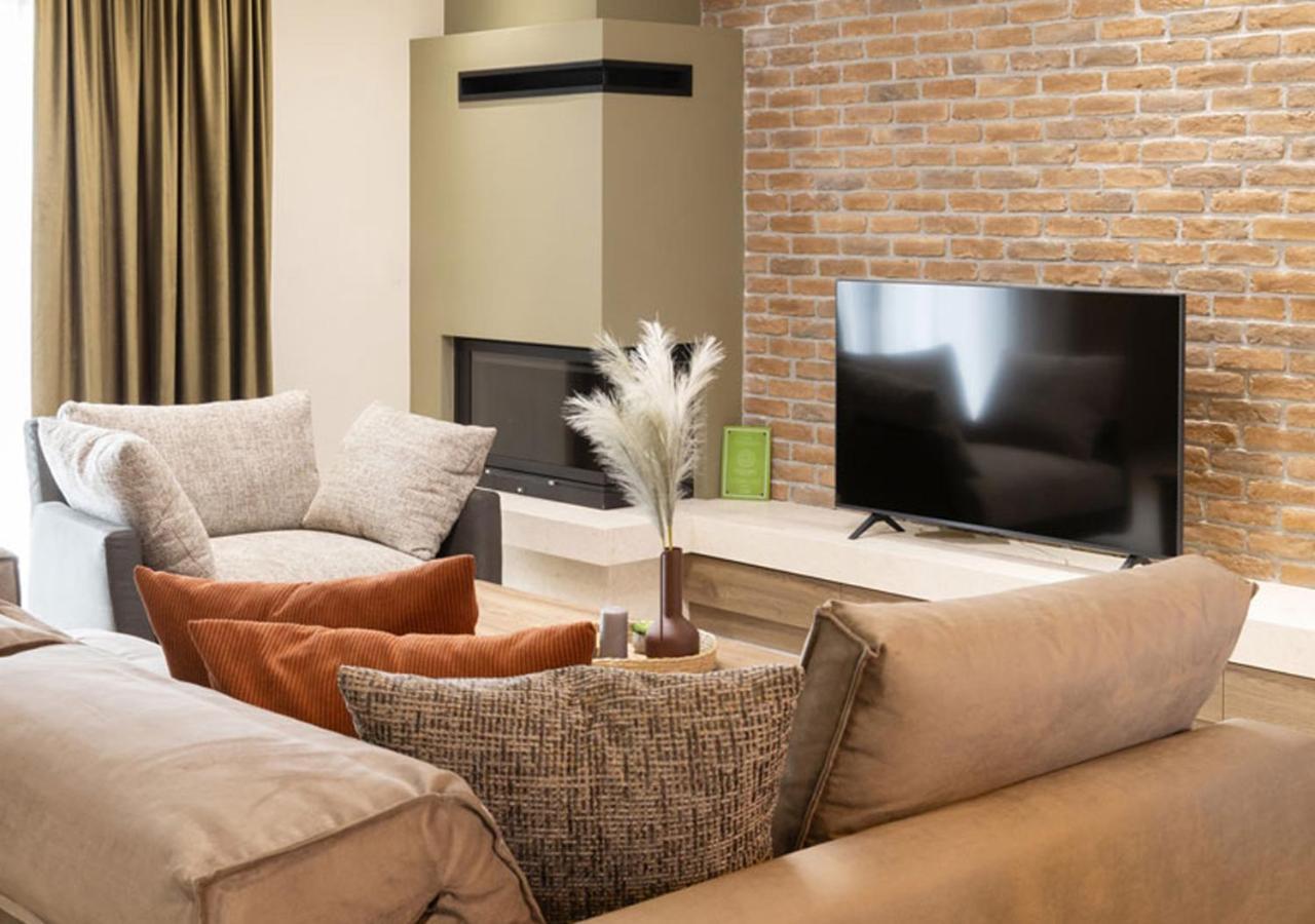 Olive Boutique Villas Лариса Екстериор снимка